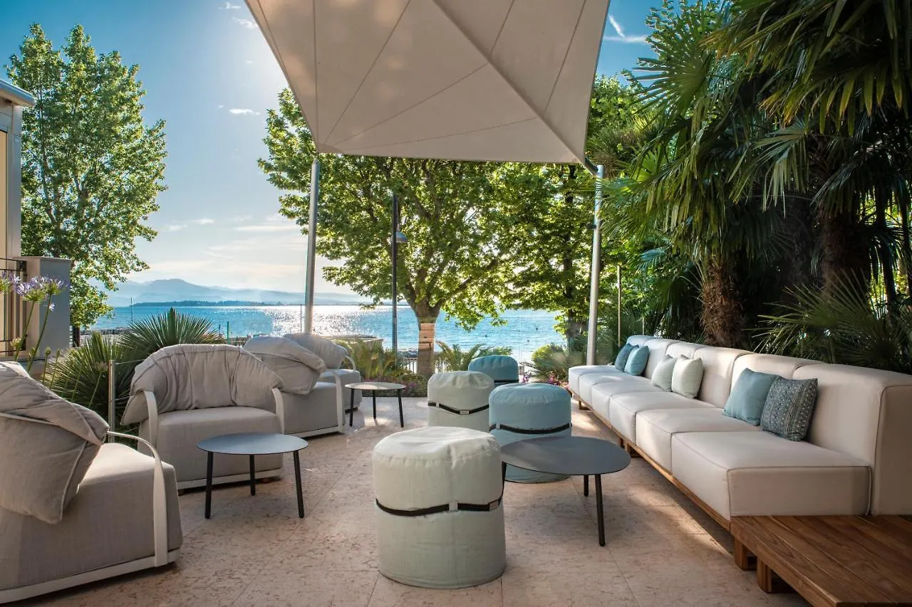 Villa Rosa Hotel Desenzano Desenzano del Garda 4*,